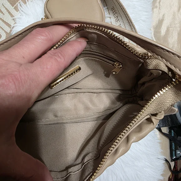 Steve Madden Taupe SM Logo Crossbody with Detachable Strap - Picture 10 of 14